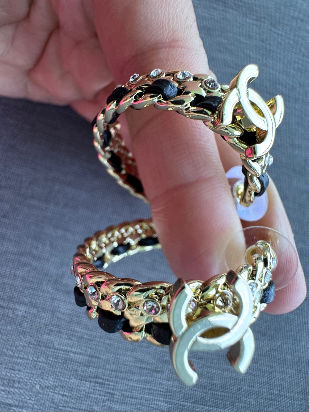 Luxury Gold and Black Interlocking CC Hoop Earrings - Picture 2 of 8